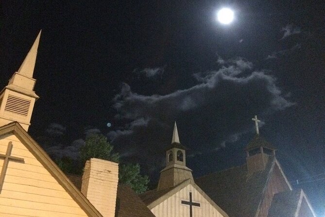 2 hour Extended Ghost and Haunt Tour of Gatlinburg - Gatlinburg after dark, with a darker story