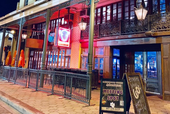2 HR Interactive Walking Ghost Tour in Downtown Orlando - The guides set the mood