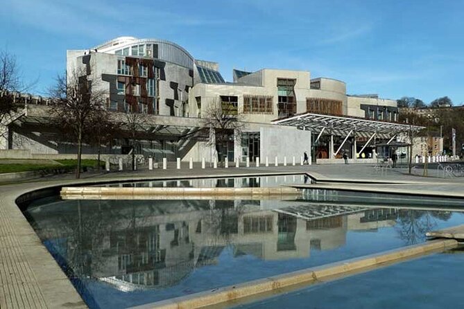 A History of Witchcraft in Edinburgh: A Self-Guided Audio Tour - Victoria Terrace and the Wizard of West Bow