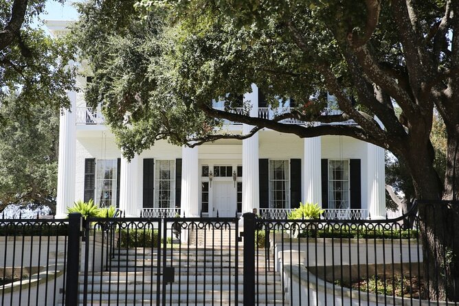 A Spooky Ghost Hunt in Austin - Central Presbyterian Church and the first clues