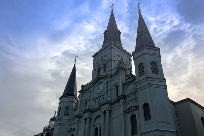 Adults Only Haunted Pub Crawl in New Orleans - Why this New Orleans ghost crawl works