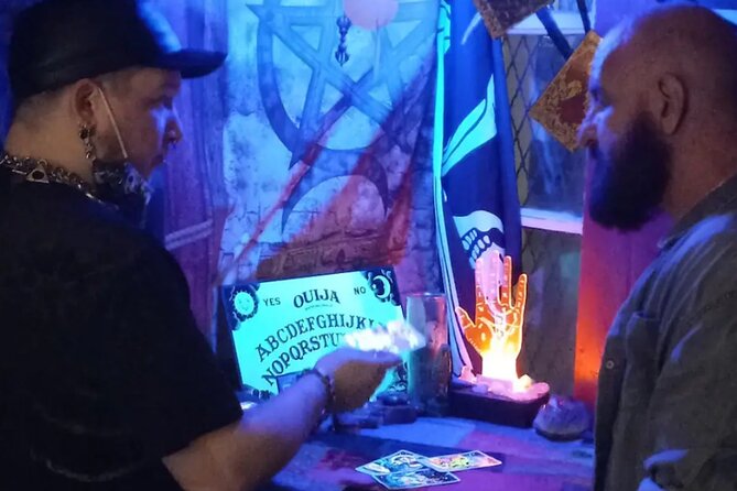 Adults-Only Uncensored Ghost, Vampire, and Voodoo Walking Tour - The bar break and the social side of the walk
