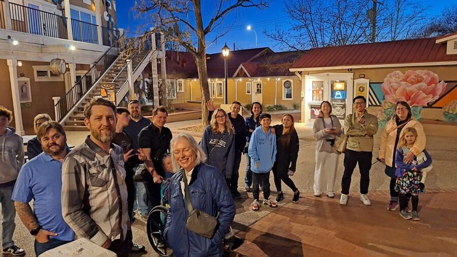 Albuquerque: 8pm Original Ghost Tour of Old Town - Guides, storytelling, and the evening mood