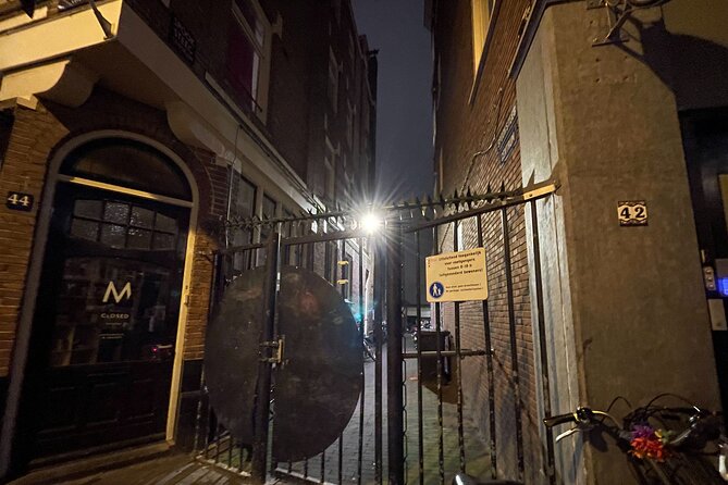 Amsterdam’s Ghostly Experiences Group Tour - Torensluis, Amsterdam’s notorious prison