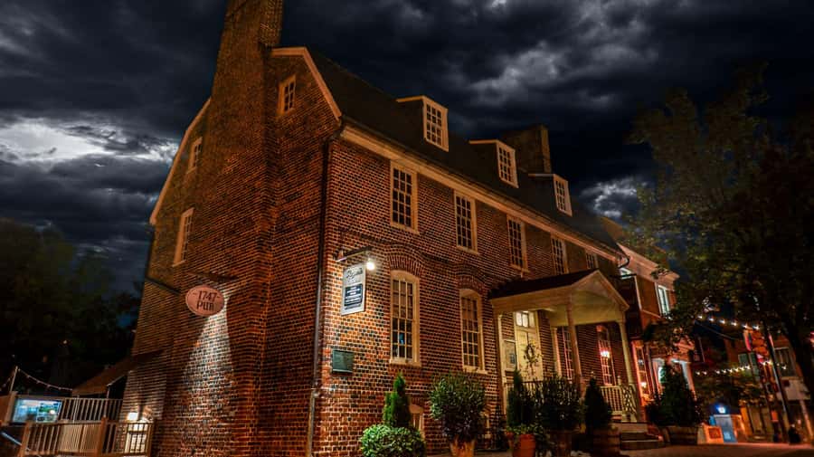 Annapolis: Ghosts of the Harbor & Old Town Tour - The James Brice House and colonial secrets