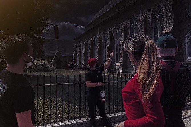 Ashes and Apparitions of Annapolis Ghost Tour - Practical details that affect your night