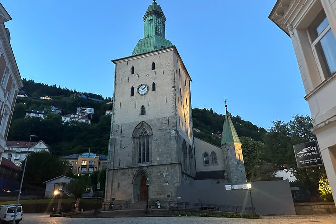Audio Walking Tour in Bergen Famous Ghosts Location - Bergen Cathedral and the cannon ball in its wall