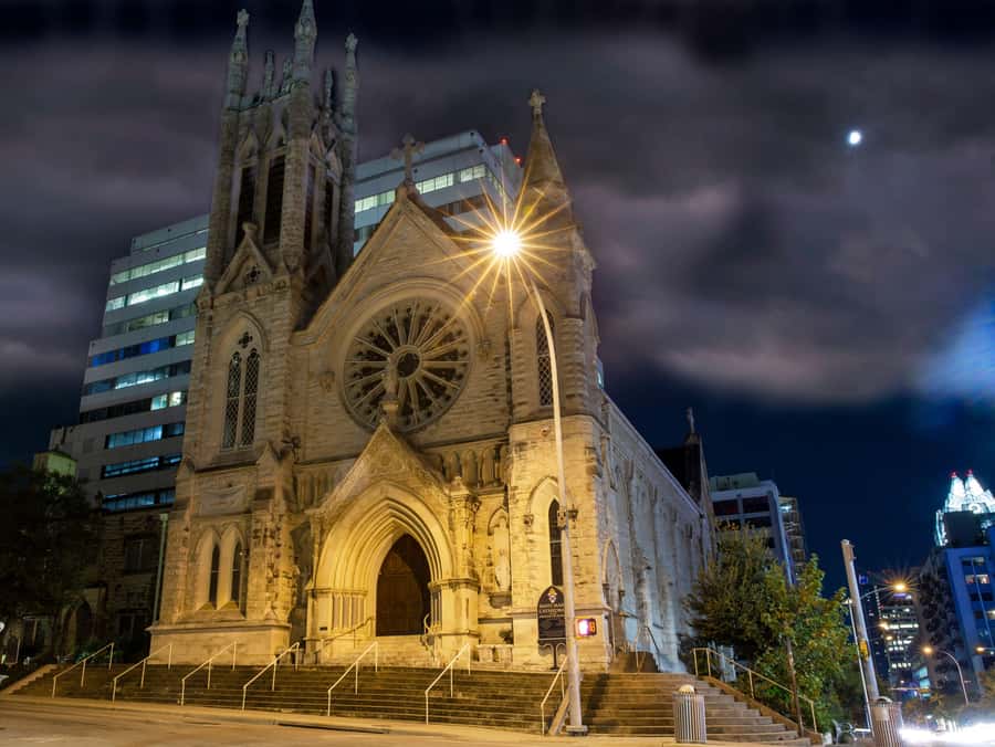 Austin Ghosts Spirits & Poltergeists Haunted Walking Tour - The Omni, the Driskill, and Austin’s haunted core