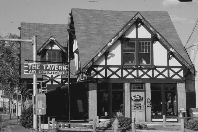 Austin’s Haunted Ghost & Murder Tour - Jamie’s Style Makes the Difference