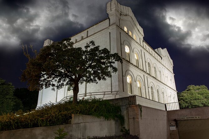 Austin Spirits & Spirits Haunted Pub Crawl - The Museum of the Weird adds Austin character