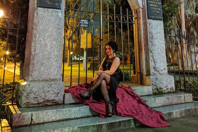 Bad Kitty Haunted Savannah Pub Crawl - Spooky, naughty ghosts - A haunted night that keeps moving