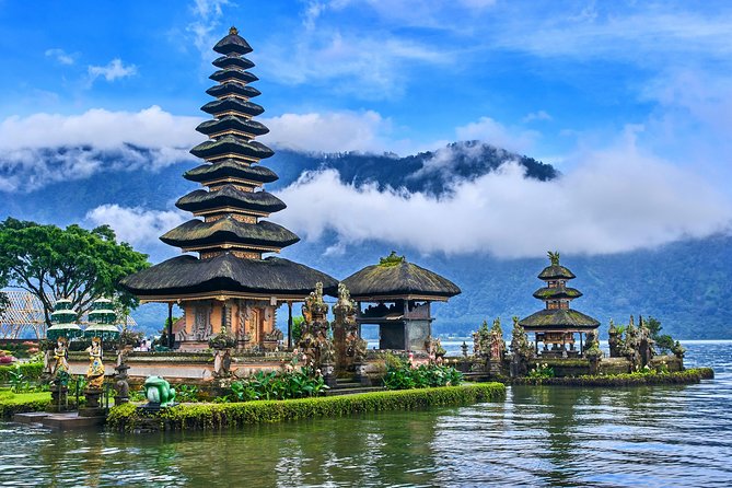 Bali Ghost Tour: The Biggest Abandoned Hotel in Bali - Exploring the Ghost Palace at Bedugul