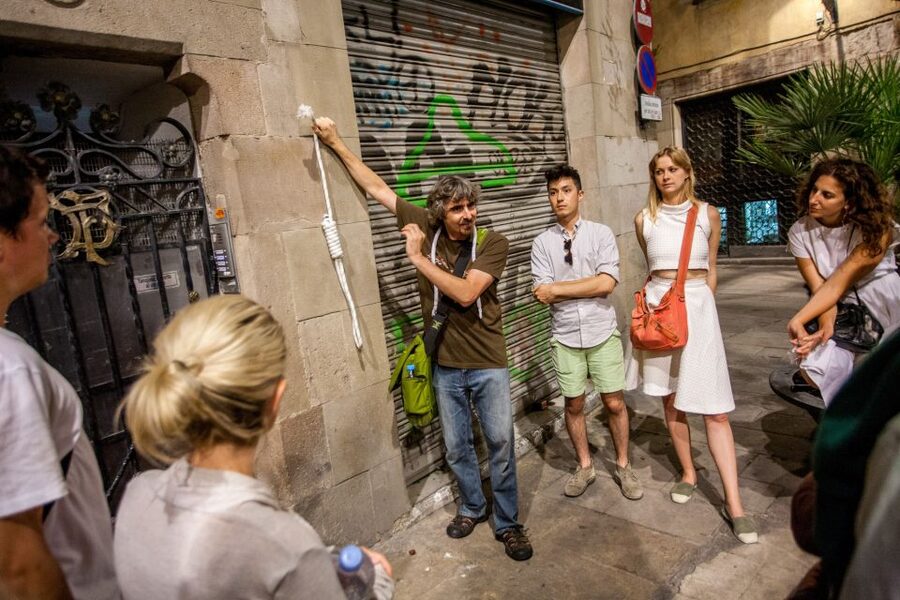 Barcelona: Dark History Night Walking Tour - How much walking and how much darkness?