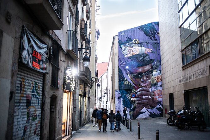 Barcelona El Raval Dark History Walking Tour - Avenida del Paralelo and the old Chinese district