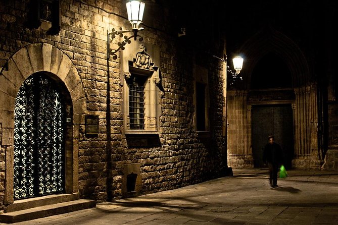 Barcelona Ghosts & Legends Tour - Entering the Gothic Quarter after sunset