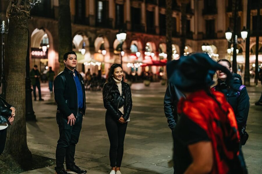 Barcelona: Gothic Quarter Ghosts and Legends Walking Tour - Who should book this walk?