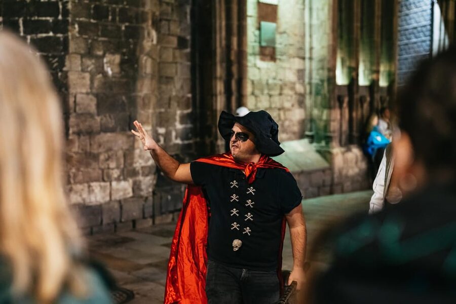 Barcelona: Gothic Quarter Ghosts and Legends Walking Tour - Practical tips for a better evening