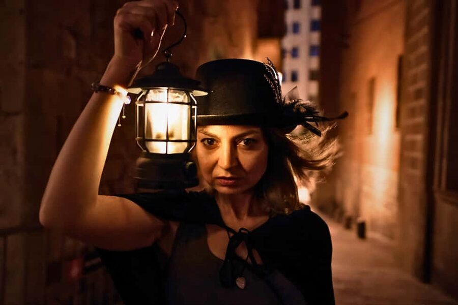 Barcelona: Gothic Quarter Tour Dark History & Ghosts Tour - Why Barcelona’s Gothic Quarter works so well after dark