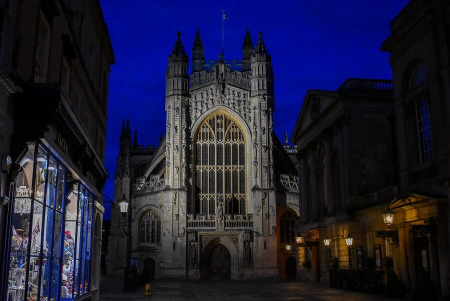 Bath: Guided Ghost Tour - Stories of monks, criminals, and witches