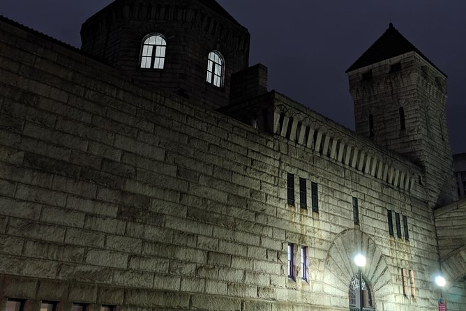 Black & Ghost Tour - Allegheny County Courthouse and the Judge Story
