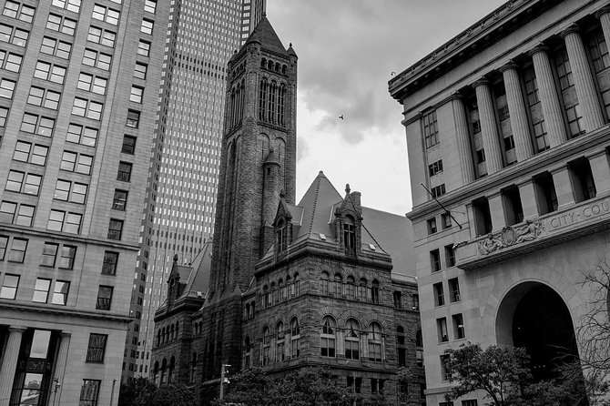 Black & Ghost Tour - The Frick Building and the King of Coke