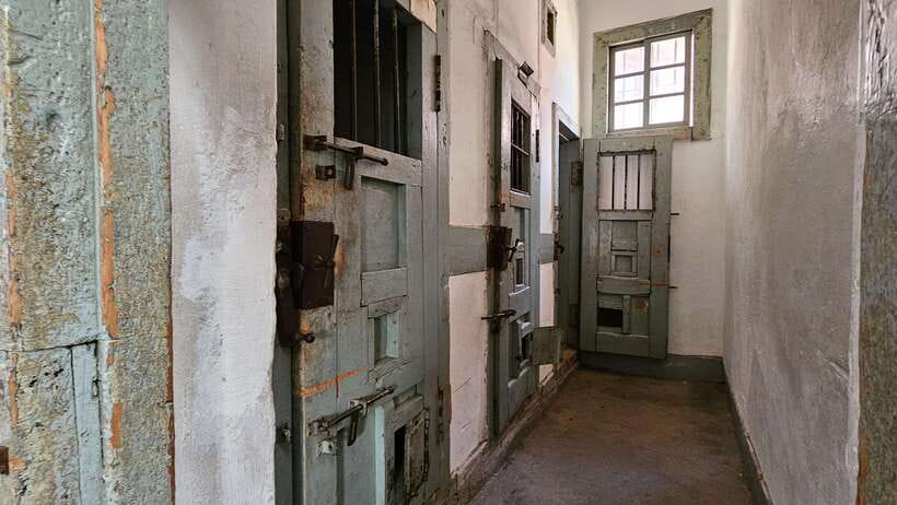 Blood & Tears: Korea Dark History Guided Walking Tour - Seodaemun Prison makes Package 1 hard to forget