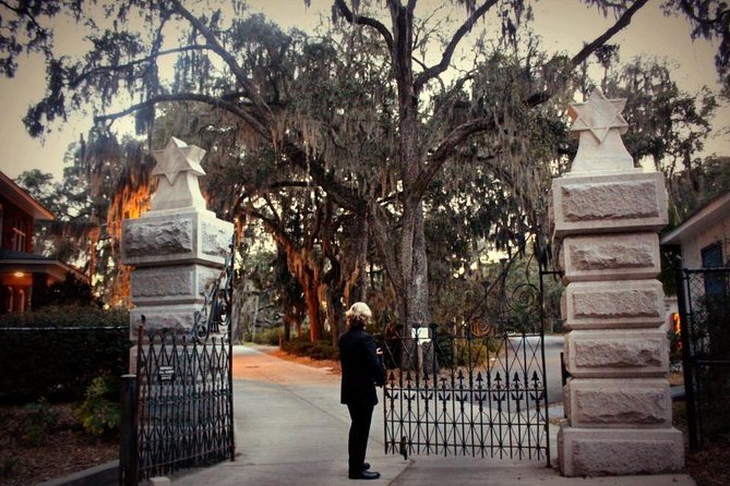Bonaventure Cemetery's Secret Society Ghost Tour - Booking, Weather, and Cancellation Details
