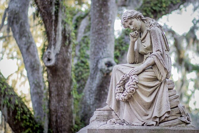 Bonaventure Cemetery's Secret Society Ghost Tour - From Plantation Beginnings to Famous Savannah Graves
