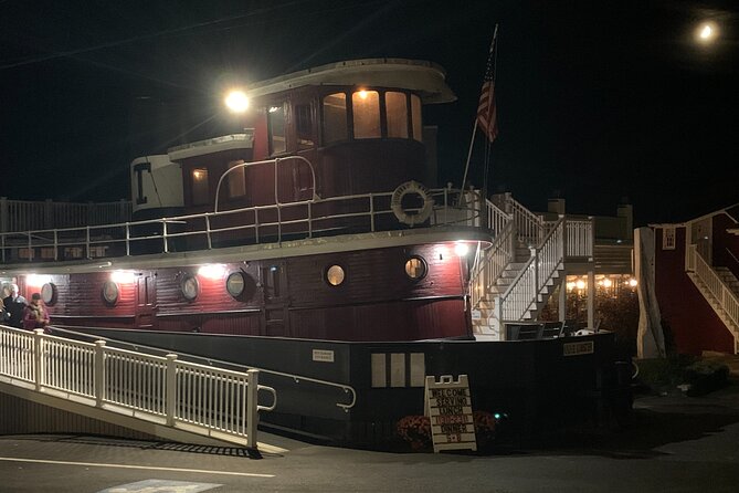 Boos and Brews Walking Ghost Tour of Boothbay Harbor - Ghost Row and the haunted inns