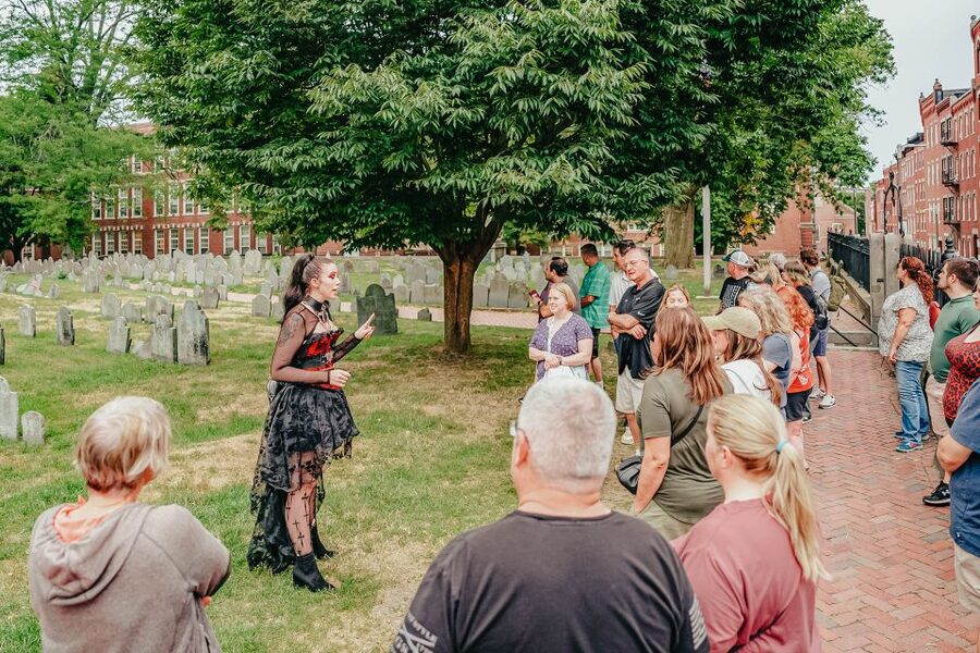 Boston: 1.5-Hour Ghosts and Gravestones Tour - How the 90-minute format feels