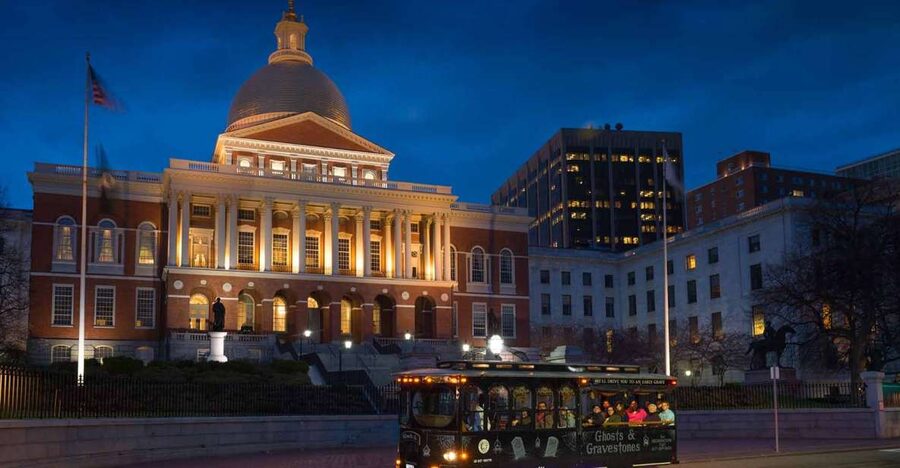 Boston: 1.5-Hour Ghosts and Gravestones Tour - Meeting the trolley at Marriott Long Wharf