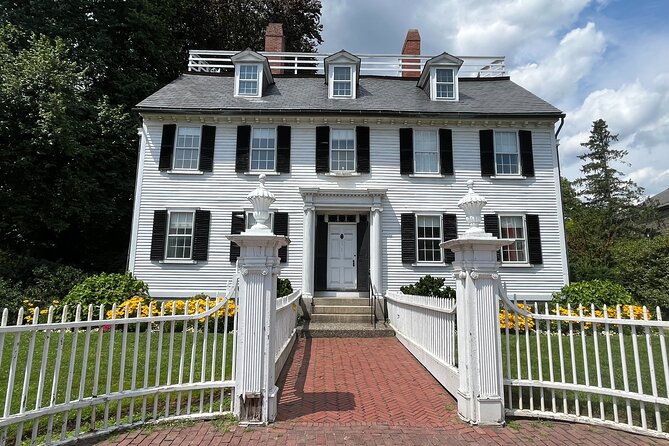 Boston Day Tour by Ferry: Salem Witch Trials Past to Present - What the small group adds to the walking tour