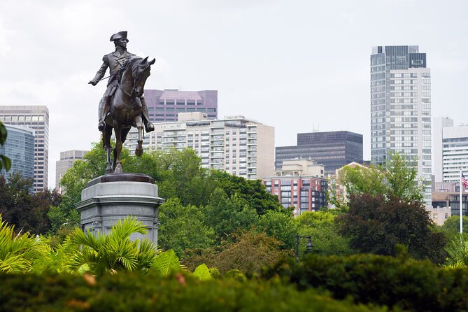 Boston "Death and Dying" Walking Ghost Tour - What the guides add to the night