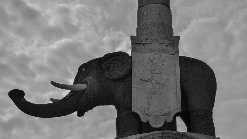 Catania Ghost Tour: Legends and Tastings Under Mount Etna - Starting beneath the Elephant Fountain