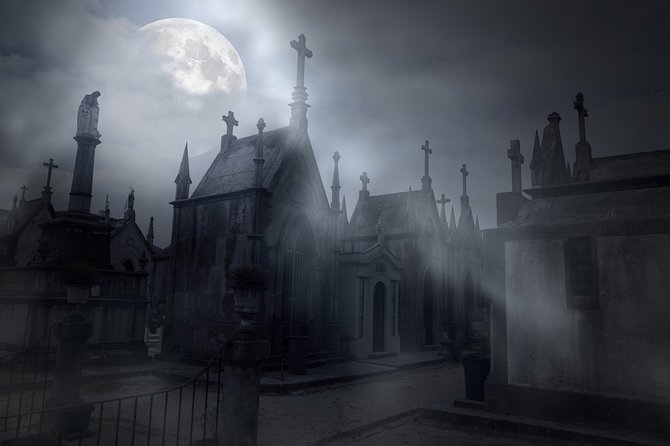 Cemetery and Ghost BYOB Bus Tour in New Orleans - Timing, walking, and what to wear