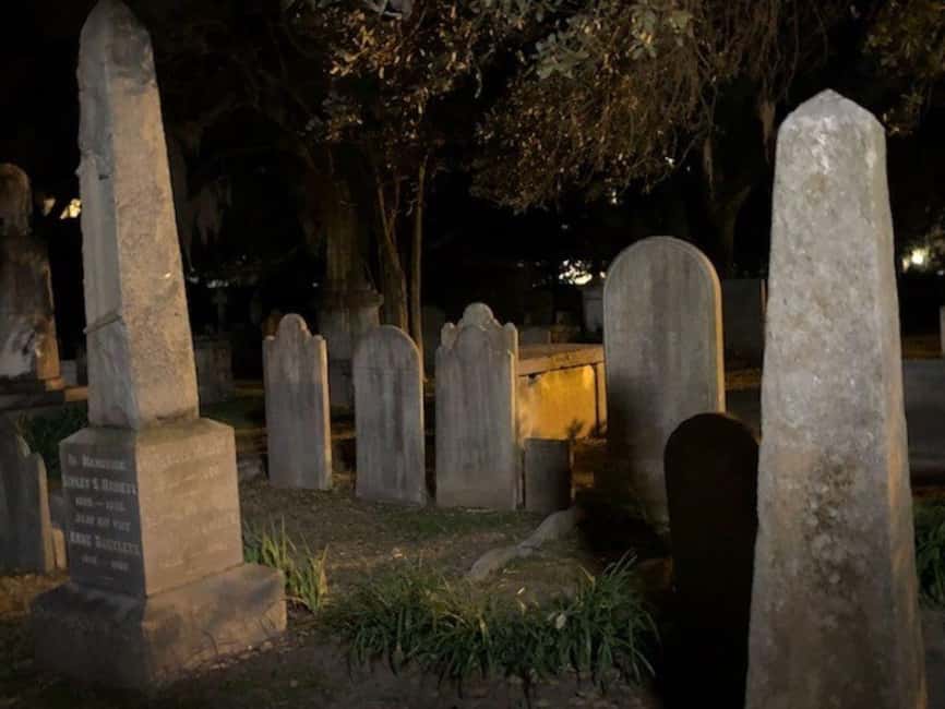 Charleston: City of the Dead Walking Ghost Tour - What the 90-minute format means for you