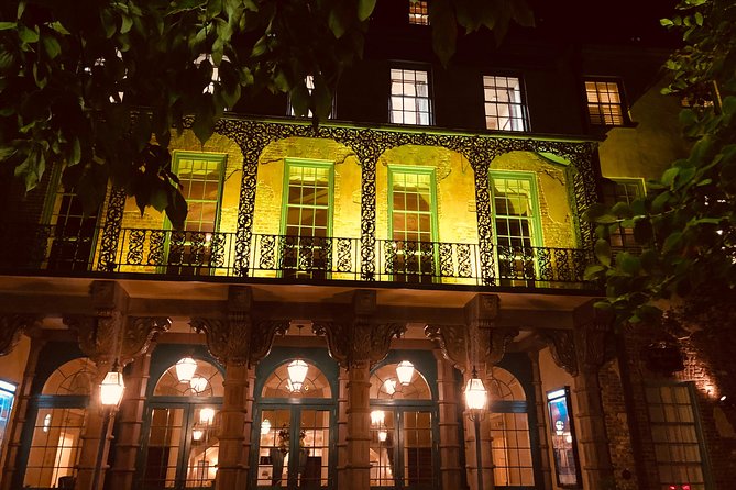 Charleston Haunted Booze and Boos Ghost Walking Tour - What the guide makes or breaks