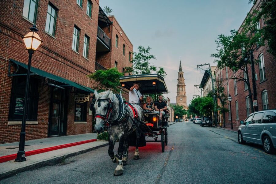 Charleston: Haunted Carriage Evening Tour - A 15-block introduction to Charleston after dark