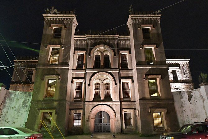 Charleston Haunted Jail Night-Time Walking Tour with Admission to Old City Jail - Key points before you book
