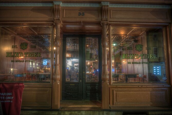 Charleston Haunted Pub Crawl - The guides shape the whole evening