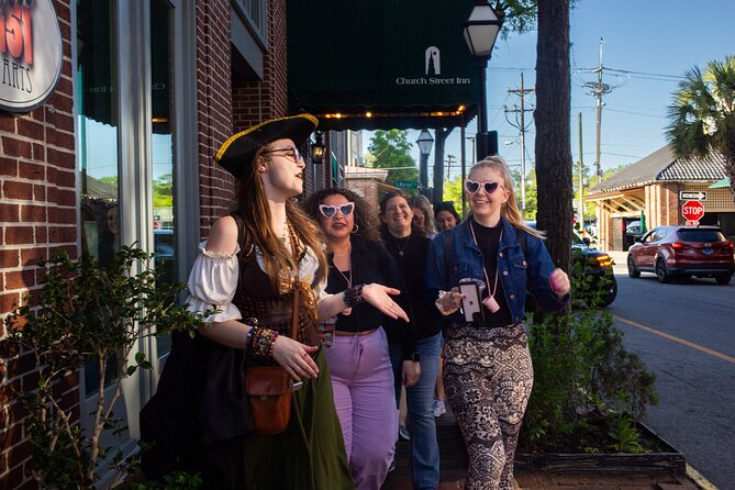 Charleston Nightmares and Nightcaps Ghost Walking Tour - The churchyard at Circular Congregational Church