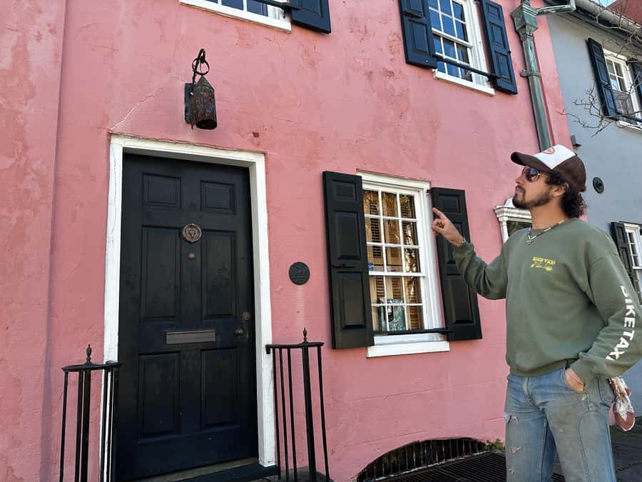 Charleston: Pirates and Ghosts Guided Walking Tour - Key points to know before you book