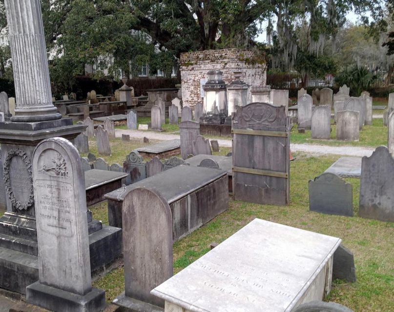 Charleston: Small-Group Ghost Walking Tour at Night - Key points to know before you book