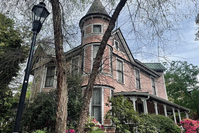 Charlotte's Only Southern Charm Haunted/True Crime Golf Cart Tour - True crime, ghosts, and the right level of theatrical fun
