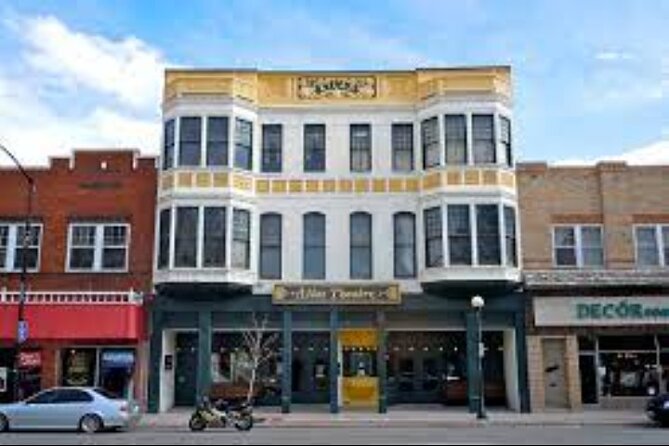 Cheyenne Ghost Tours: Coffins Beneath the Cottonwoods - A shop with cold spots and old perfume