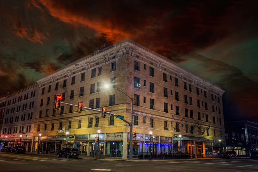 Cheyenne: Rodeo Ghosts Haunted Walking Tour - Ernest Hemingway’s Cheyenne connection