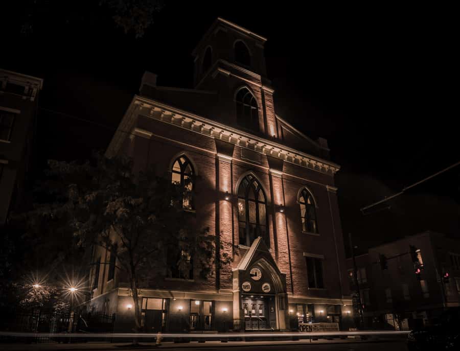 Cincinnati: Ghosts & Poltergeists Haunted Walking Tour - Key points at a glance