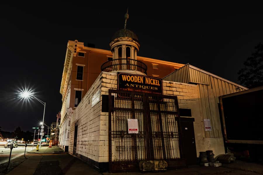 Cincinnati: Ghosts & Poltergeists Haunted Walking Tour - How Sydney and Patrick shape the experience