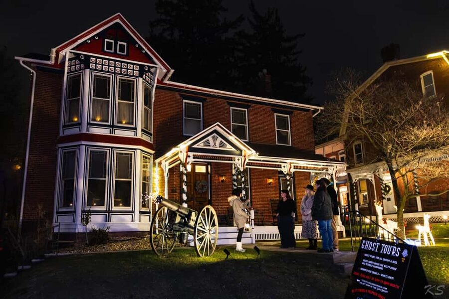 Civil War Ghosts: Echoes of the Fallen Gettysburg Ghost Tour - Is it family-friendly and accessible?