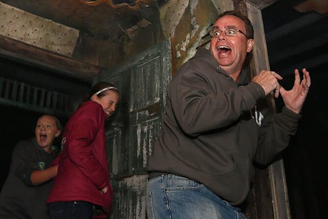 Combo: "Dark of the Moon" Ghost Tour + Red Light District Tour - The railroad museum and Galveston’s vice district